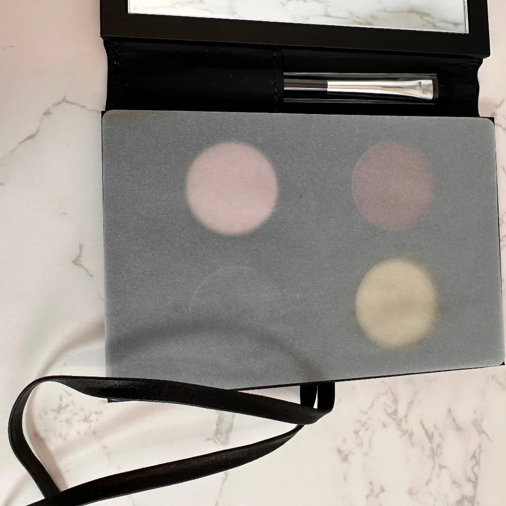 Lancome Paris Velvet Diary Palette 4 Eyeshadows Palette *NEW* - Picture 3 of 9